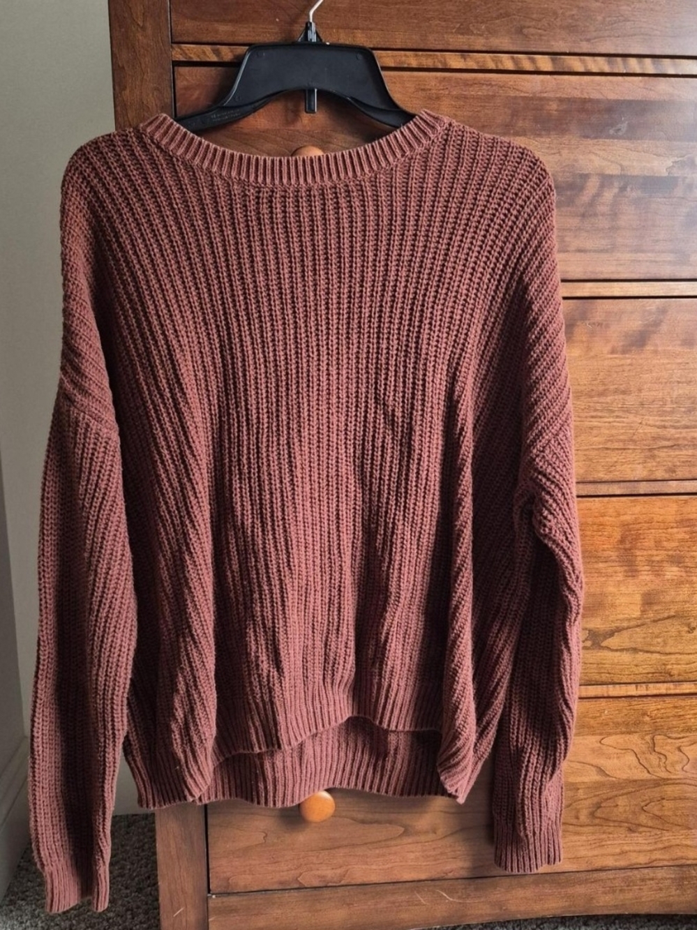 Women's Ribbed Knit Pullover Sweater - Burgundy